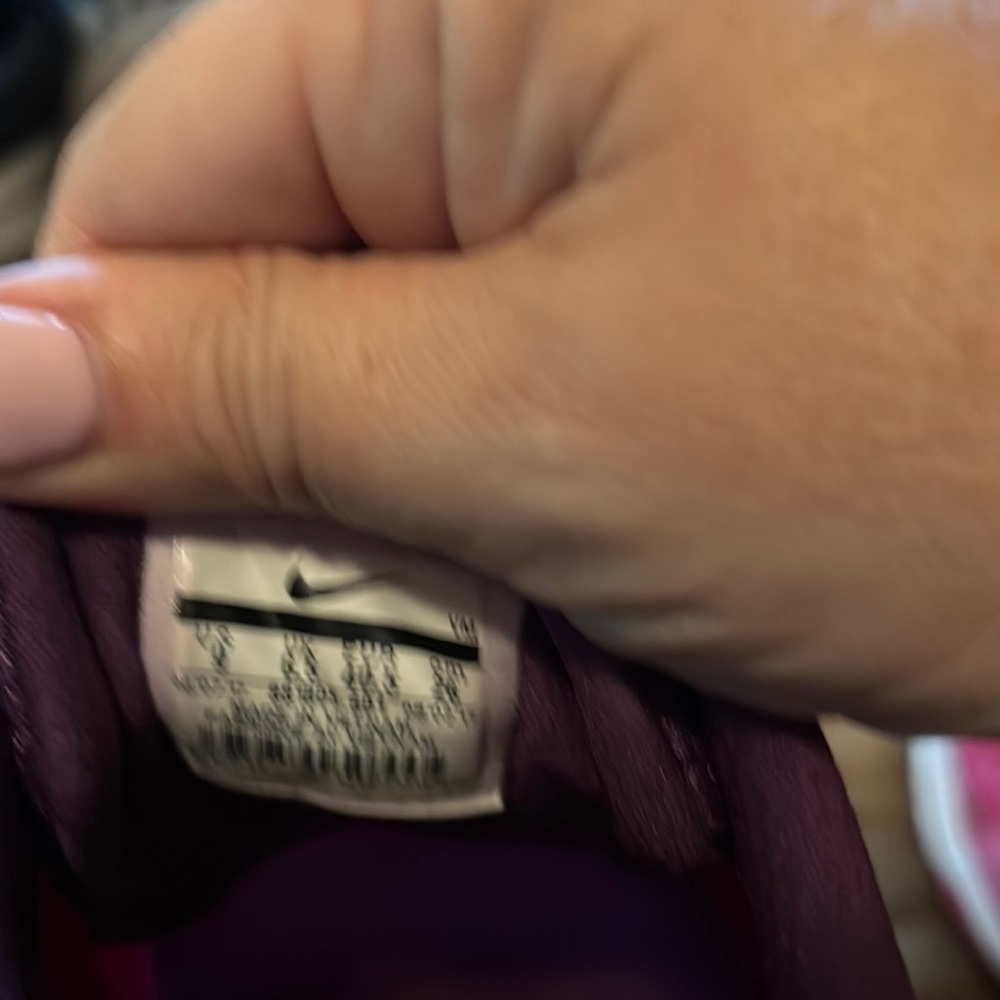 Nike Pink and Purple Athletic Shoes Lightweight Performance - Picture 2 of 6